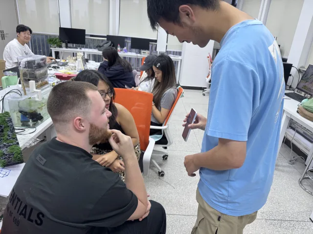 围绕原型交流调试